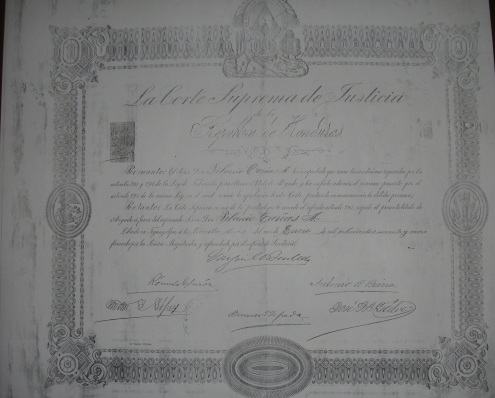 Titulo de abogado de Tiburcio Carías Andino, 1899
